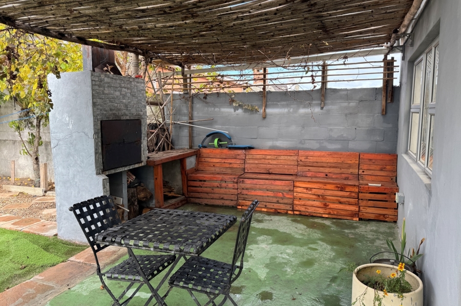 4 Bedroom Property for Sale in Malibu Village Western Cape